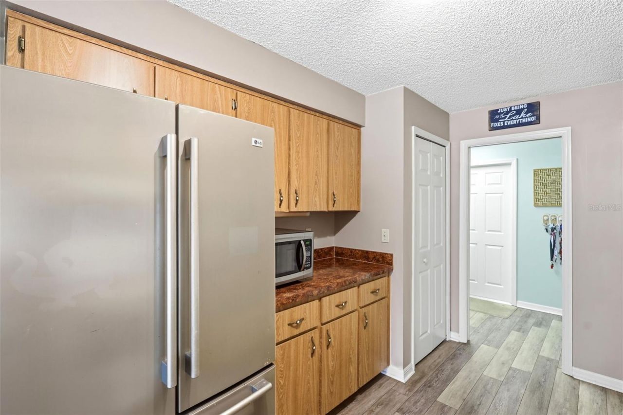 26638 E Cove Drive , Tavares, FL 32778 Photo