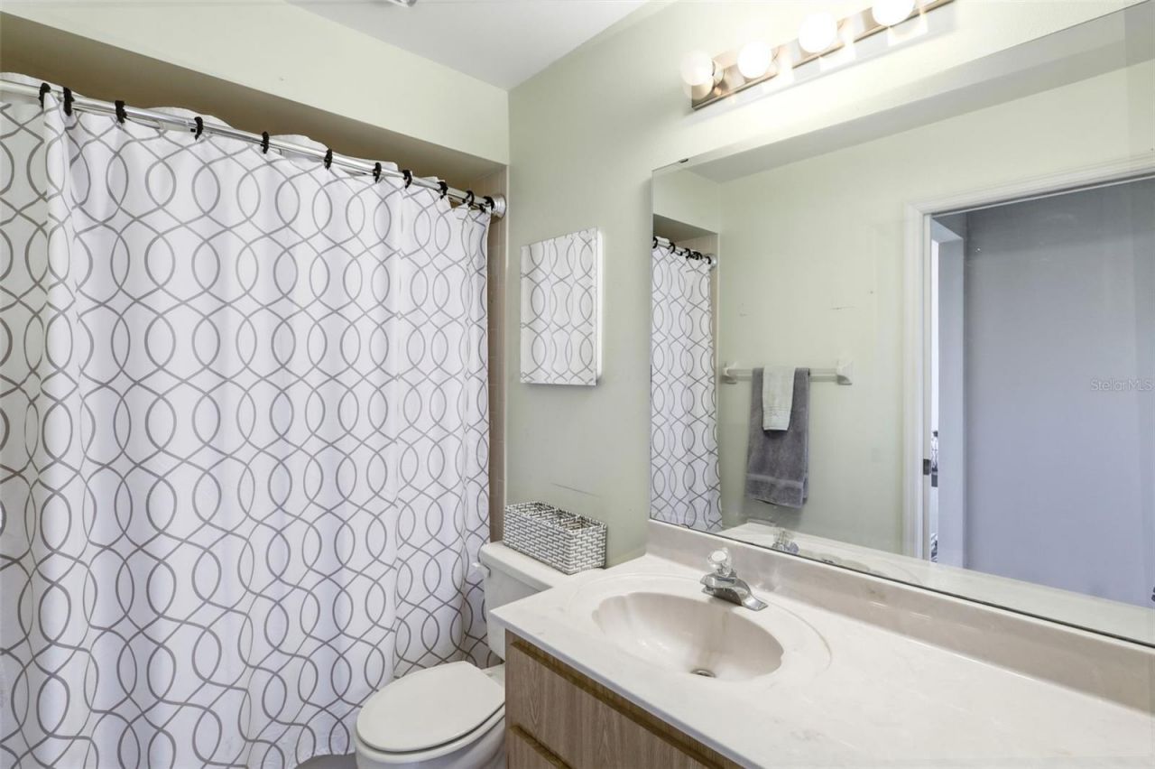 26638 E Cove Drive , Tavares, FL 32778 Photo