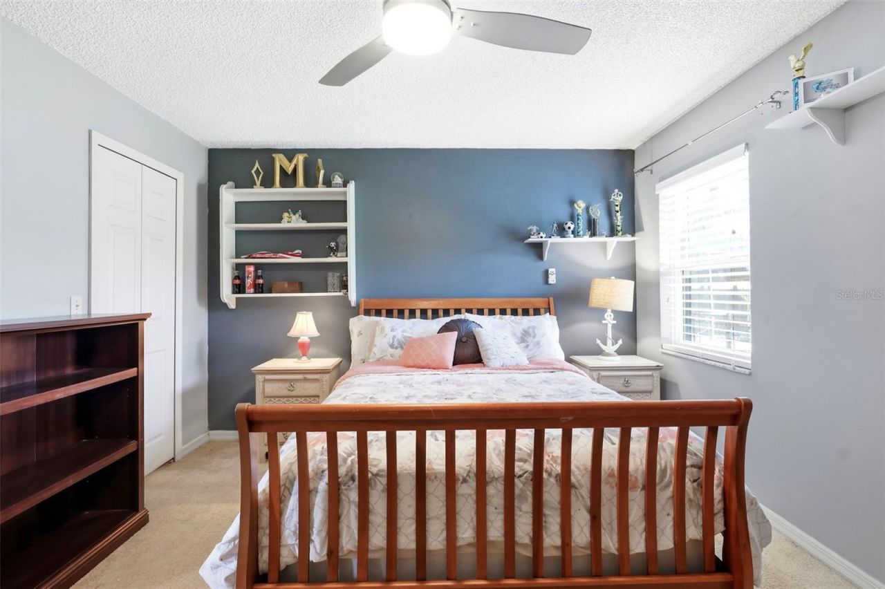 26638 E Cove Drive , Tavares, FL 32778 Photo