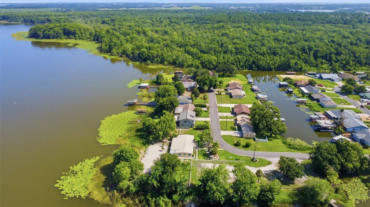 26638 E Cove Drive , Tavares, FL 32778 Photo