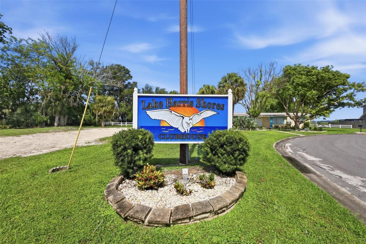 26638 E Cove Drive , Tavares, FL 32778 Photo