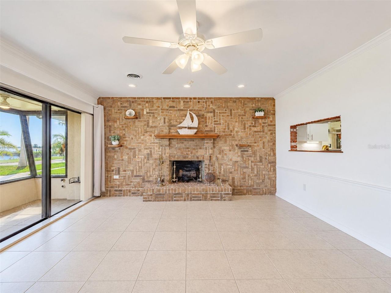 2410 Riverside Drive E, Bradenton, FL 34208 Photo