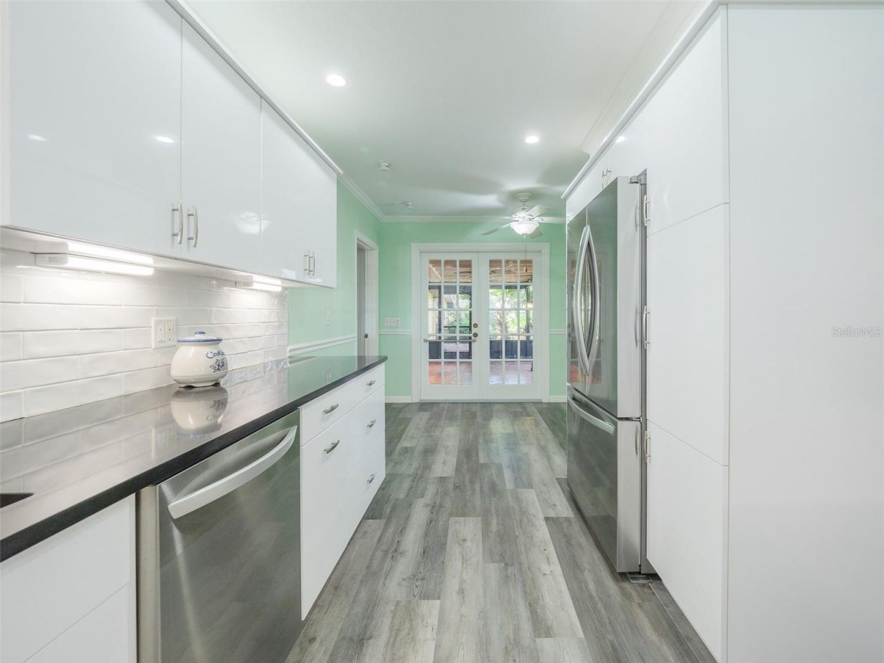 2410 Riverside Drive E, Bradenton, FL 34208 Photo