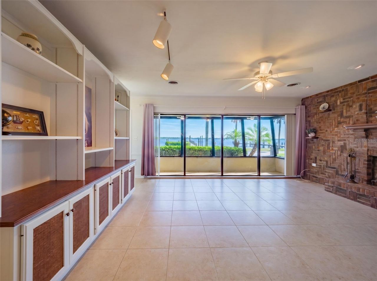 2410 Riverside Drive E, Bradenton, FL 34208 Photo