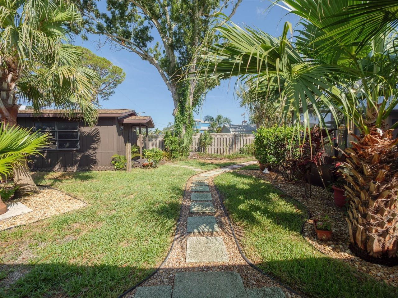 2410 Riverside Drive E, Bradenton, FL 34208 Photo