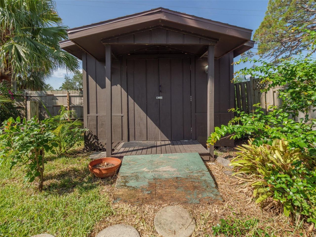 2410 Riverside Drive E, Bradenton, FL 34208 Photo