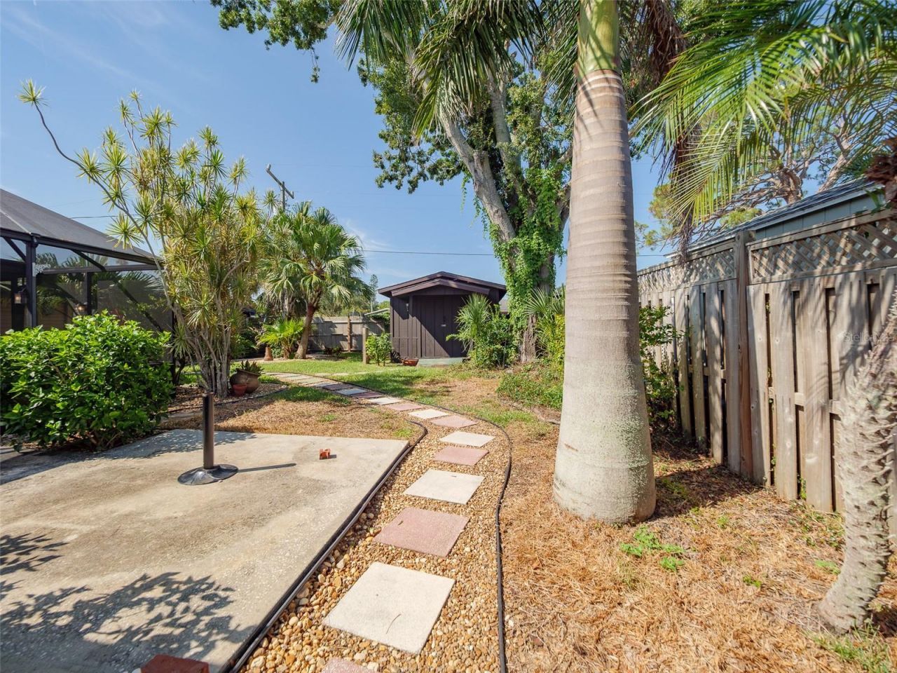 2410 Riverside Drive E, Bradenton, FL 34208 Photo