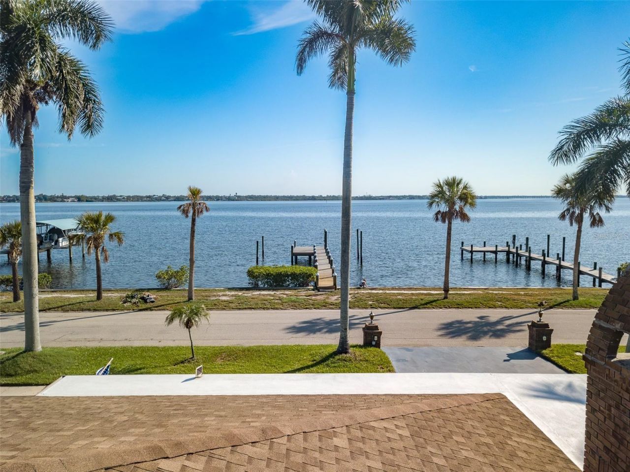 2410 Riverside Drive E, Bradenton, FL 34208 Photo