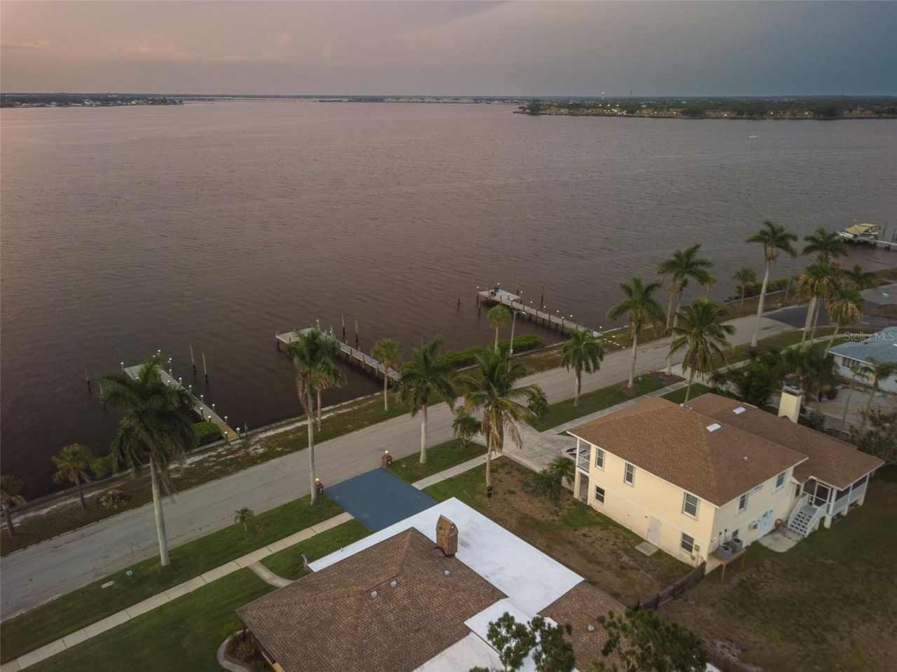 2410 Riverside Drive E, Bradenton, FL 34208 Photo