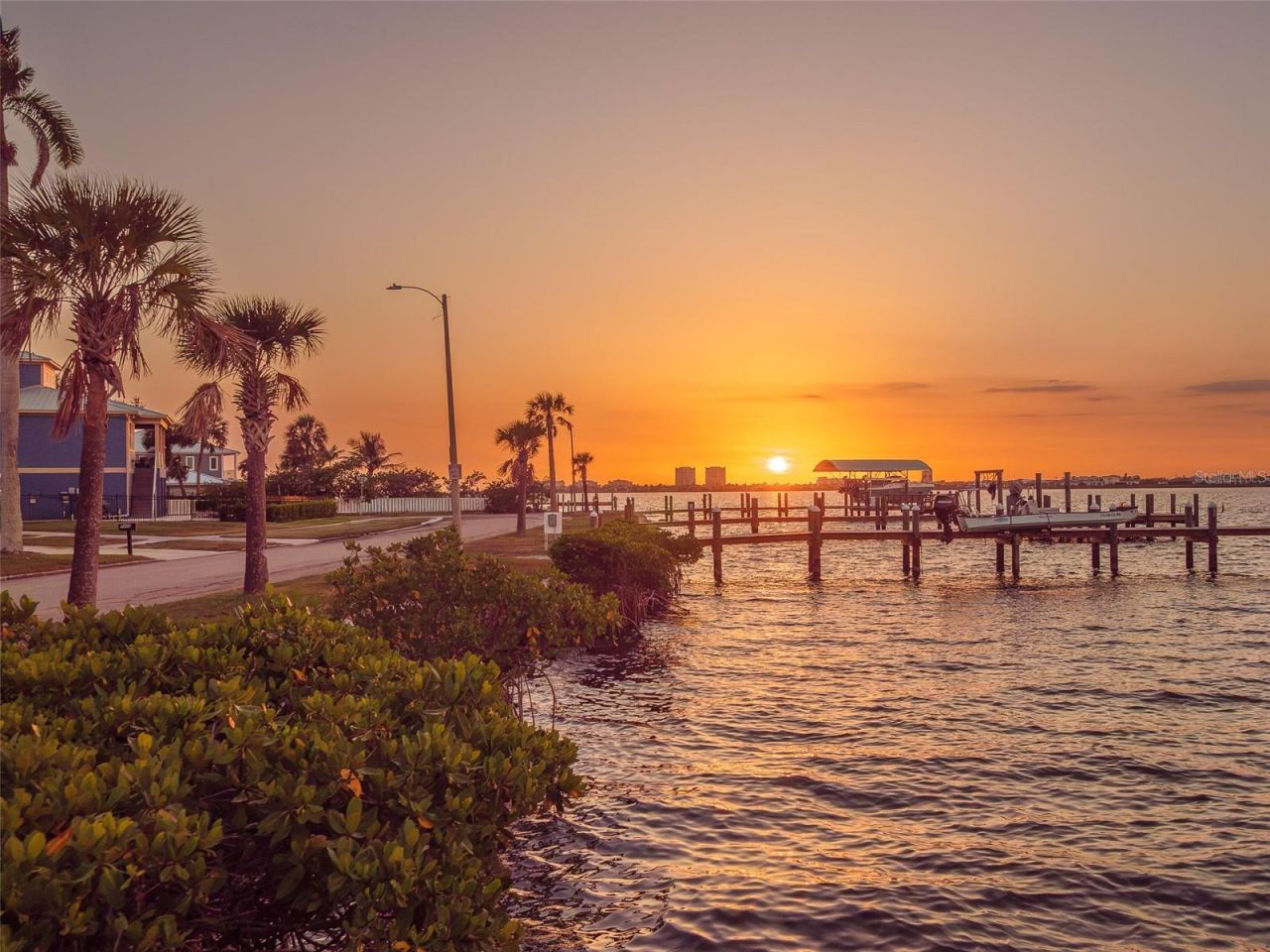 2410 Riverside Drive E, Bradenton, FL 34208 Photo