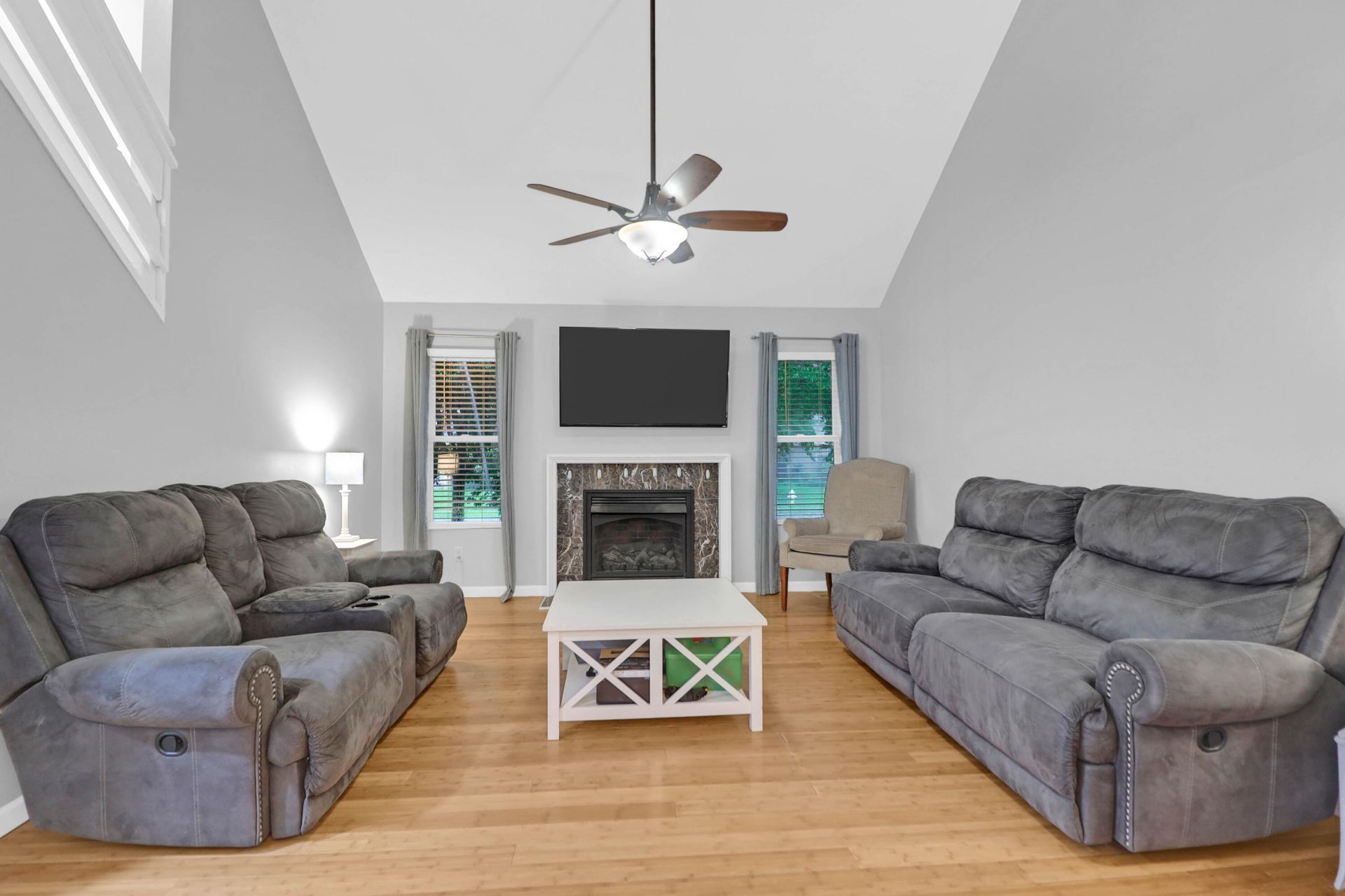 112 Fox Chase Drive Photo 10