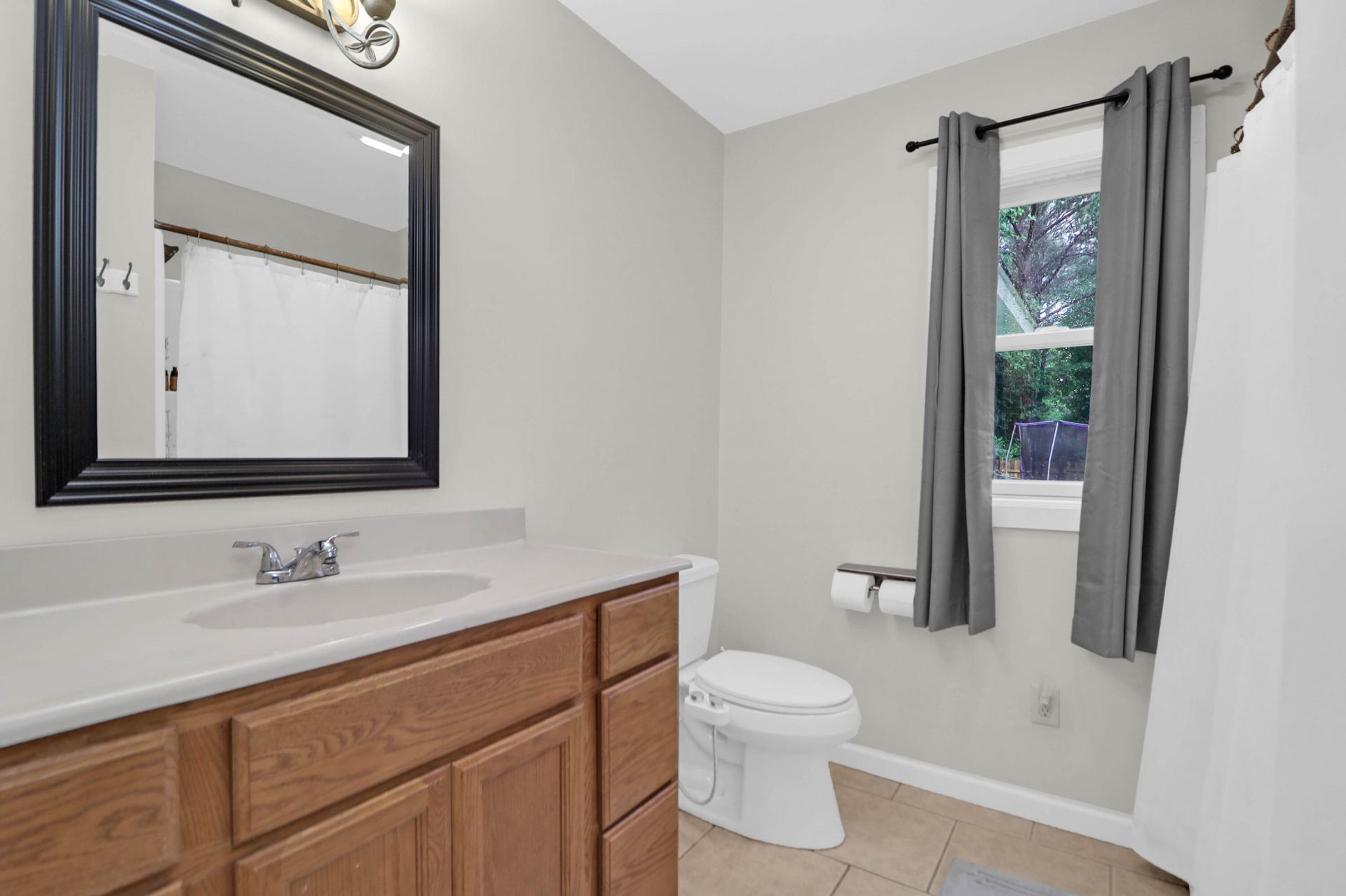 112 Fox Chase Drive Photo 16