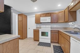 112 Fox Chase Drive photo 4
