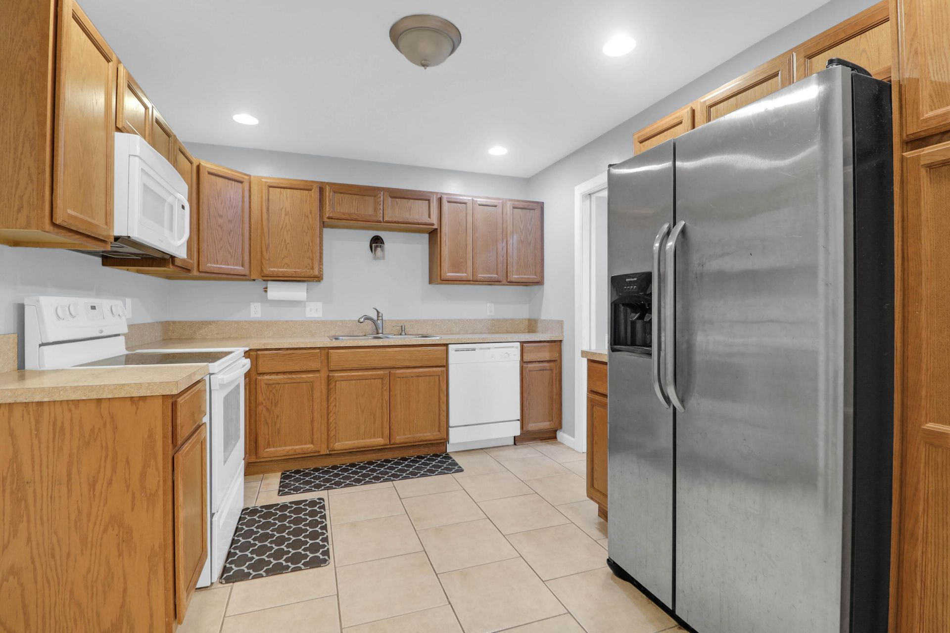112 Fox Chase Drive Photo 6