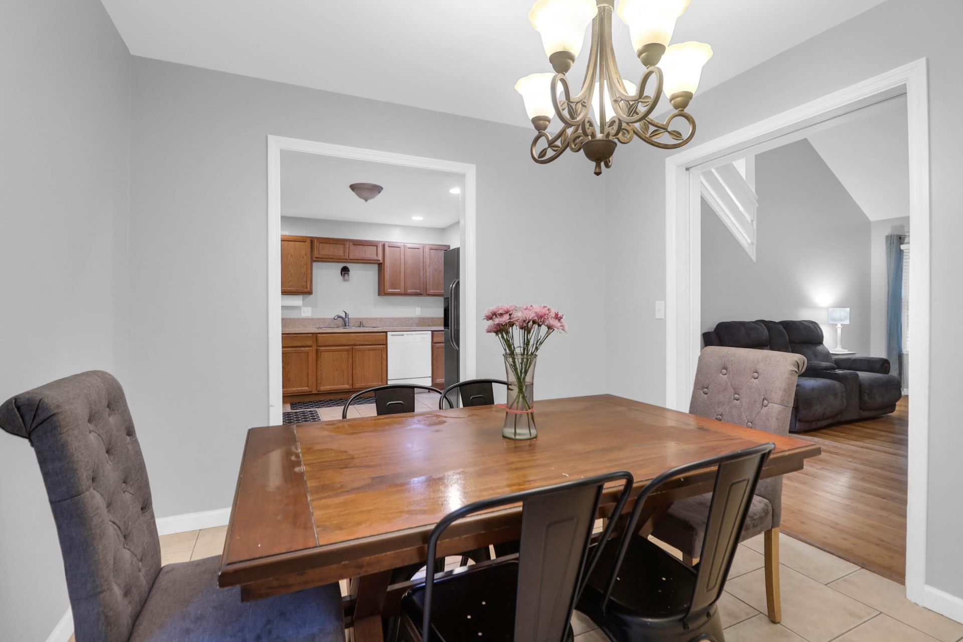 112 Fox Chase Drive Photo 9