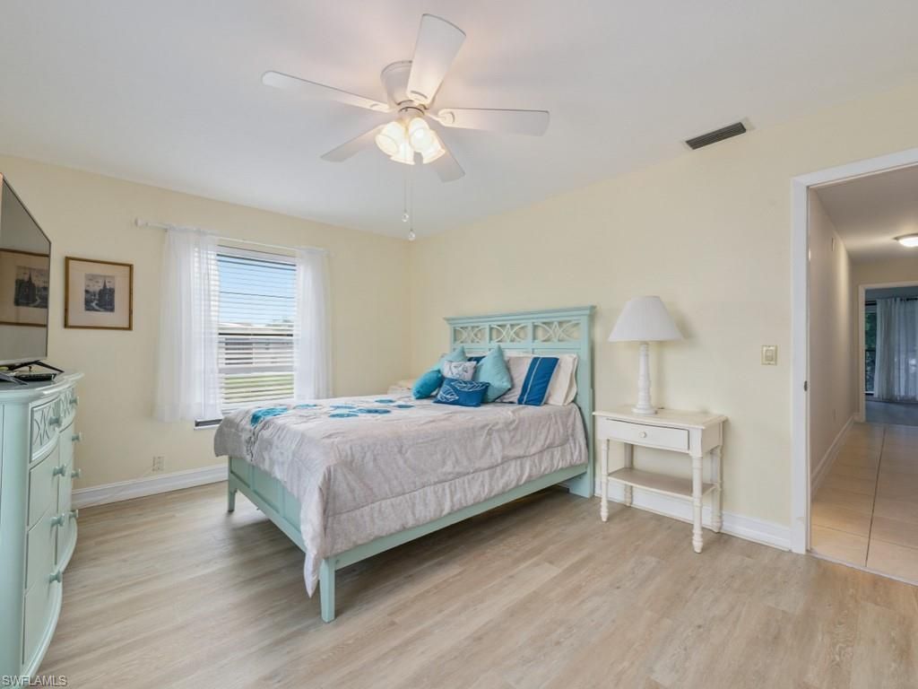 151 Cypress Way E, Unit E101, Naples, FL 34110 Photo