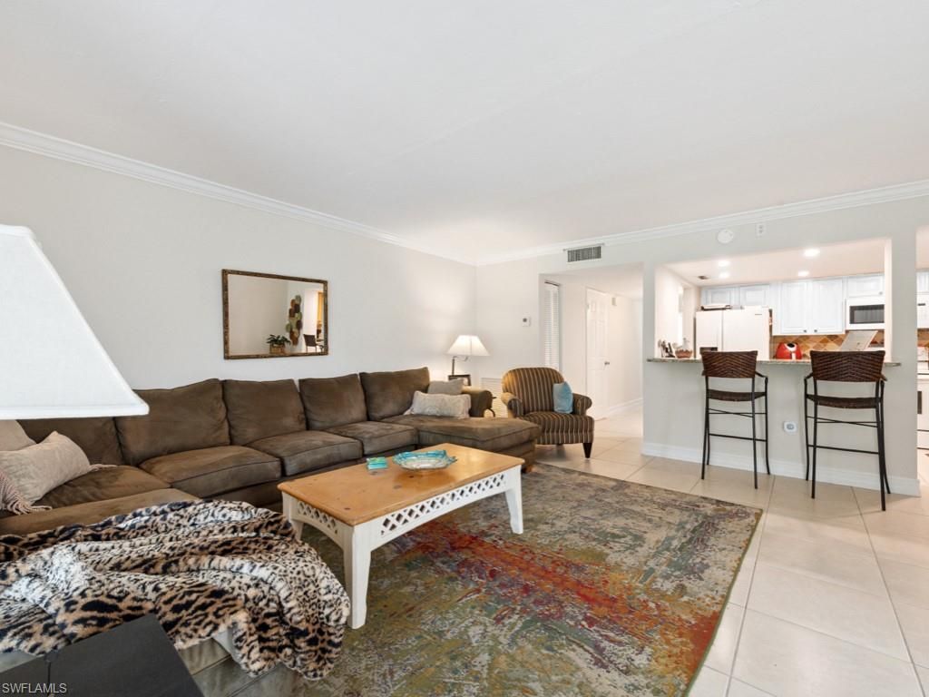 151 Cypress Way E, Unit E101, Naples, FL 34110 Photo