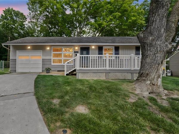 5327 Maple Street, Mission, KS 66202