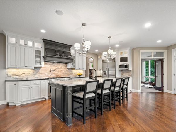 15510 53rd Avenue N, Plymouth, MN 55446