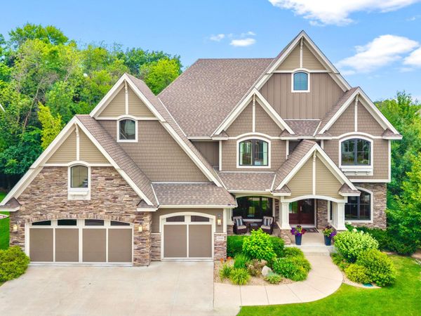 15510 53rd Avenue N, Plymouth, MN 55446