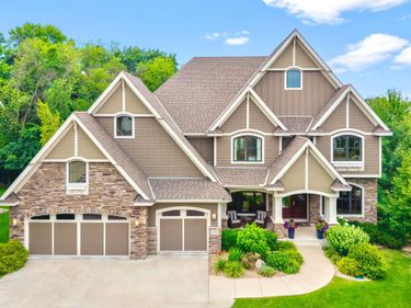 15510 53rd Avenue N, Plymouth, MN 55446