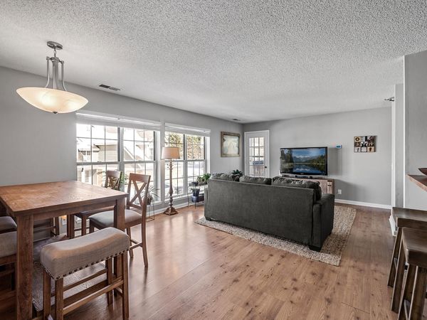 6020 Chasewood Parkway, Unit 203, Hopkins, MN 55343