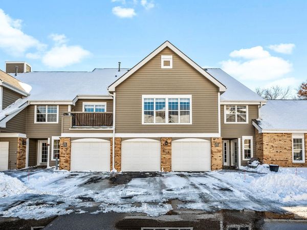 6020 Chasewood Parkway , Unit 203, Hopkins, MN 55343