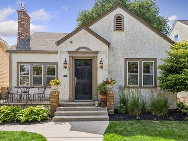 4202 Portland Avenue, Minneapolis, MN 55407