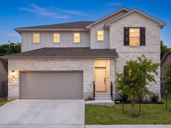 105 Greenspire Downs DR, Hutto, TX 78634