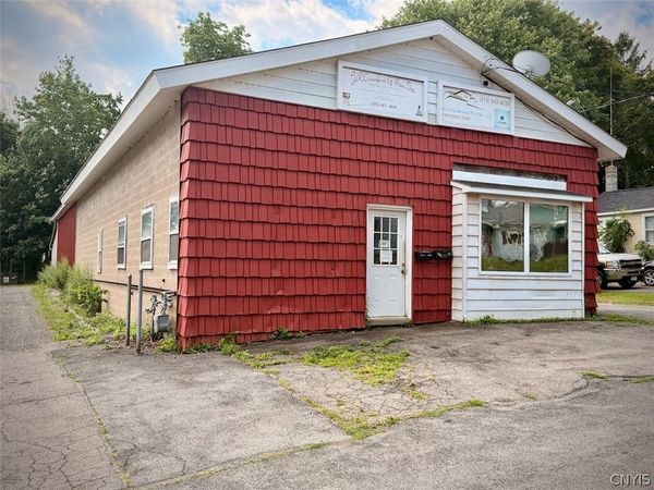 24 Ohio Street , Oswego, NY 13126
