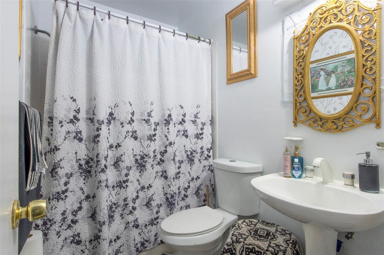 5130 Burlington Avenue N, Saint Petersburg, FL 33710 Photo
