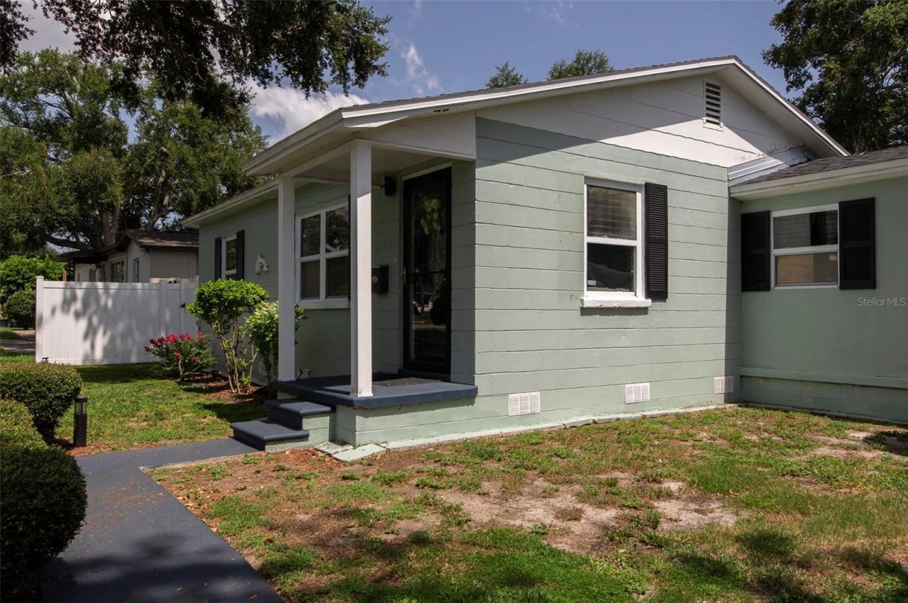 5130 Burlington Avenue N, Saint Petersburg, FL 33710 Photo