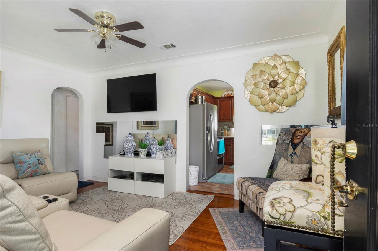 5130 Burlington Avenue N, Saint Petersburg, FL 33710 Photo