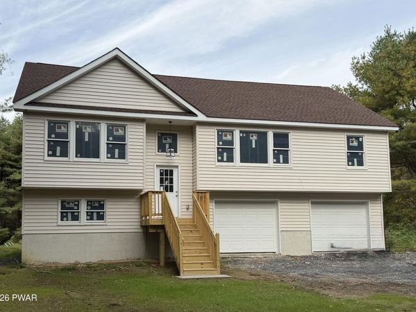 199 Fox Road , Dingmans Ferry, PA 18328