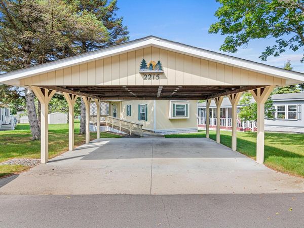 2215 Sugar Pine Drive , Cambridge, MN 55008