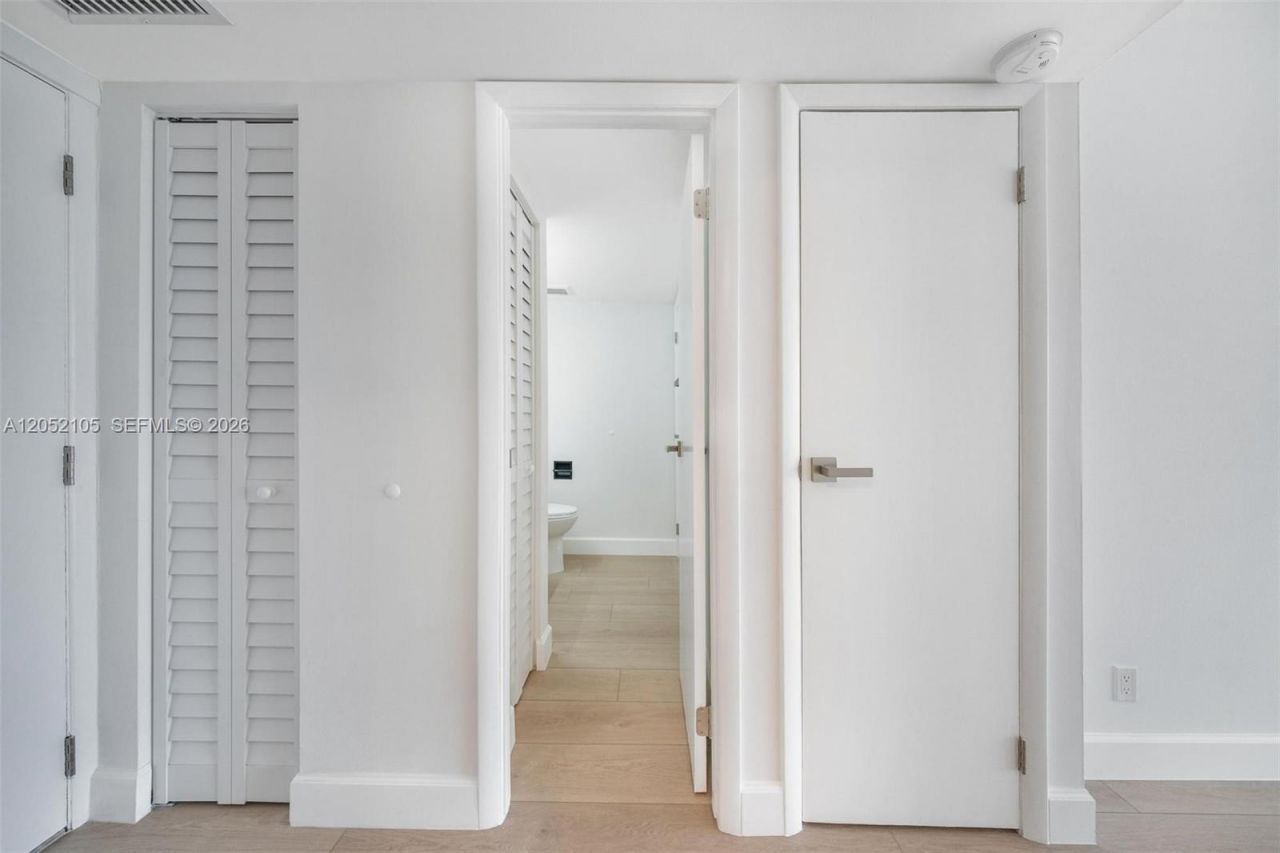 20400 W Country Club Dr , Unit 610, Aventura, FL 33180 Photo