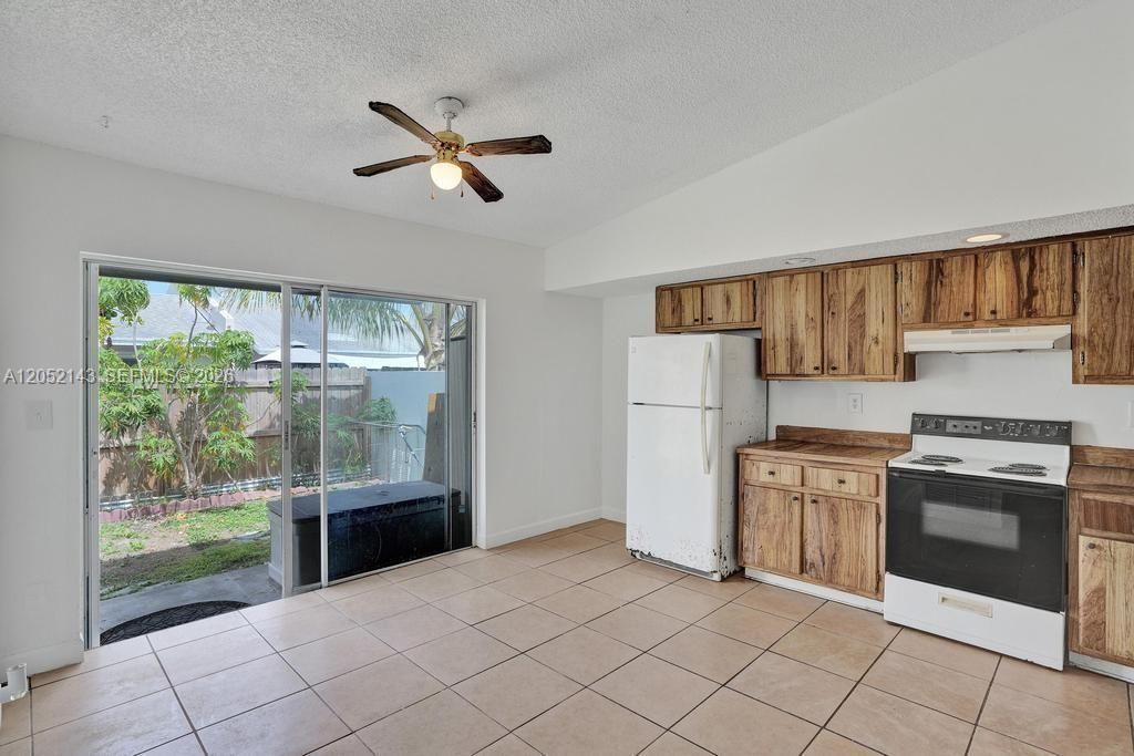 10375 SW 209th Ln , Cutler Bay, FL 33189 Photo