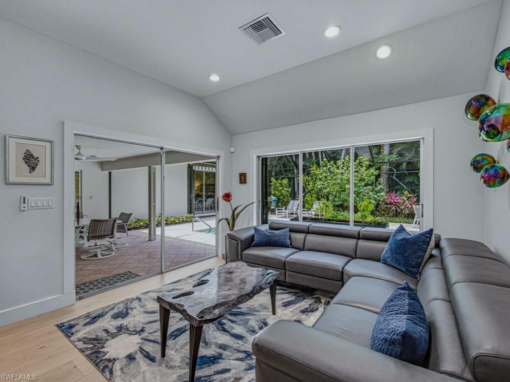 512 Turtle Hatch Rd, Naples, FL 34103 Photo
