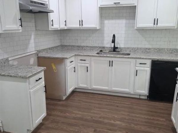 205 S Line Street, Weatherford, TX 76086
