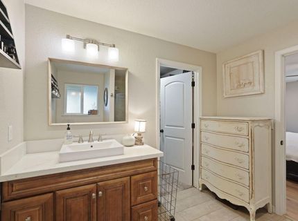 3308 E Forest Lake Rd, Acampo, CA 95220 Photo
