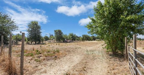3308 E Forest Lake Rd, Acampo, CA 95220 Photo