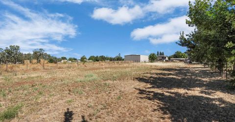 3308 E Forest Lake Rd, Acampo, CA 95220 Photo