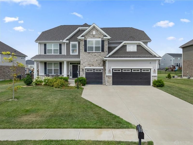 3581 Cypress Pointe Drive, Bellbrook, OH 45305 Photo 1