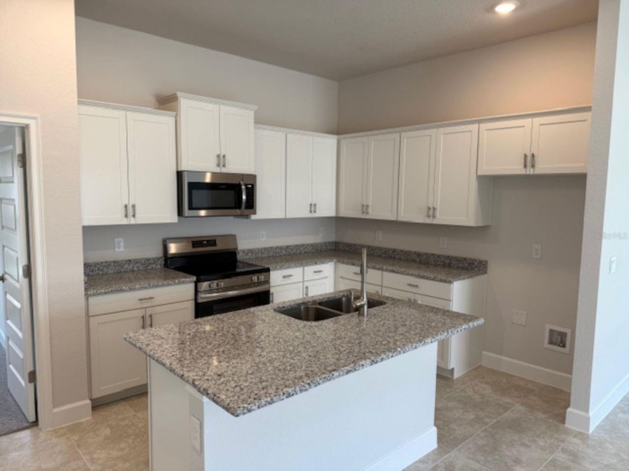 2206 NW 23rd Loop, Ocala, FL 34475 Photo