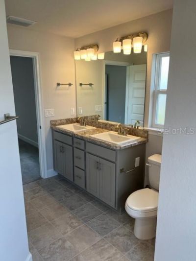 2206 NW 23rd Loop, Ocala, FL 34475 Photo