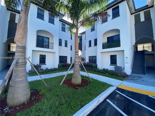 15540 SW 136th St , Unit 105, Miami, FL 33196