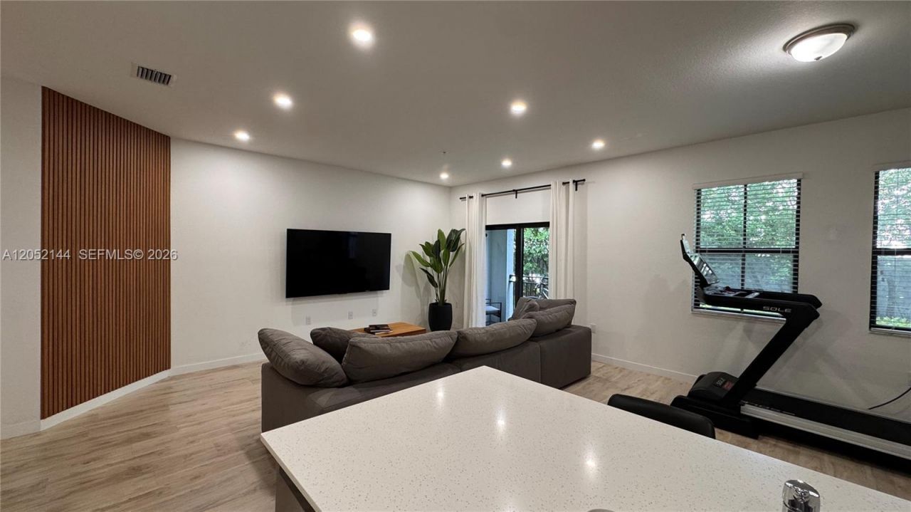 15540 SW 136th St , Unit 105, Miami, FL 33196 Photo