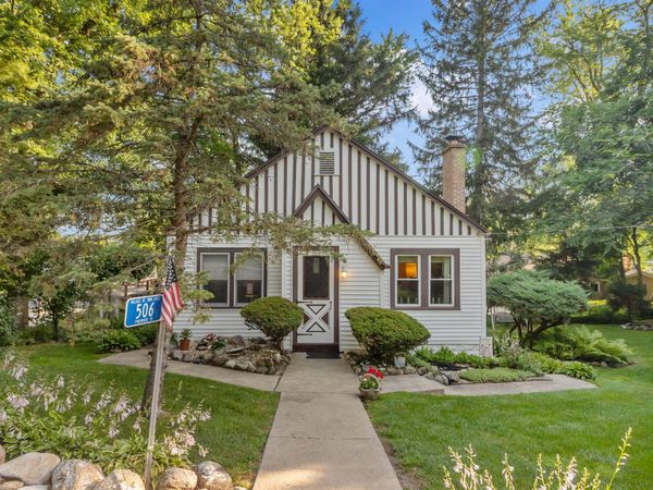 506 Pinewood Trce, Twin Lakes, WI 53181