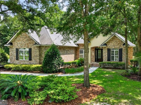 639 Chastain Circle, Richmond Hill, GA 31324