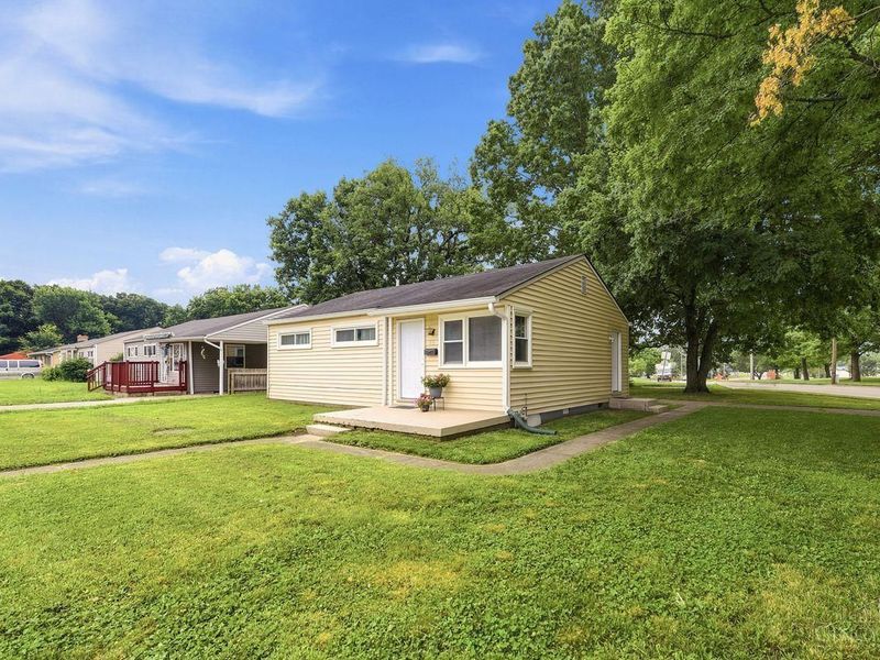 311 Knightsbridge Drive, Hamilton, OH 45011 Photo 1